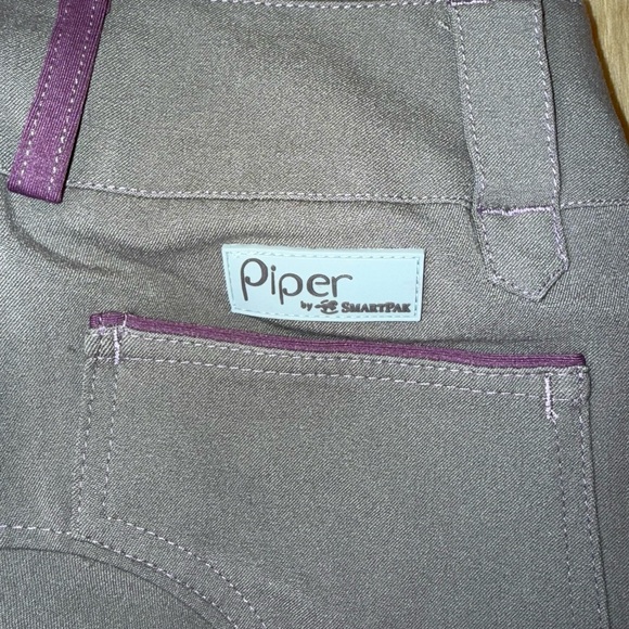 Women’s Riding Breeches - Picture 7 of 7